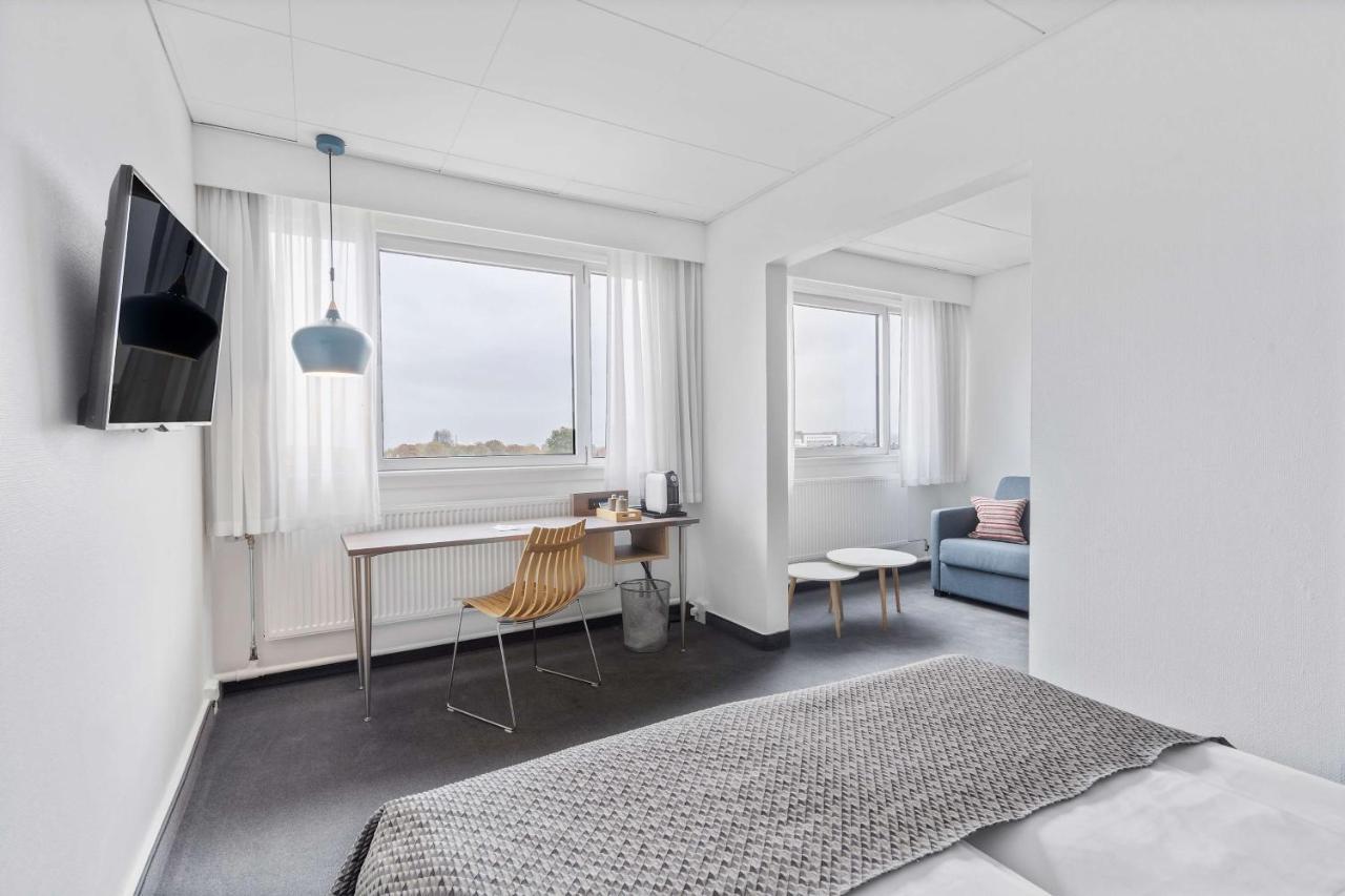 Western Airport 3* København